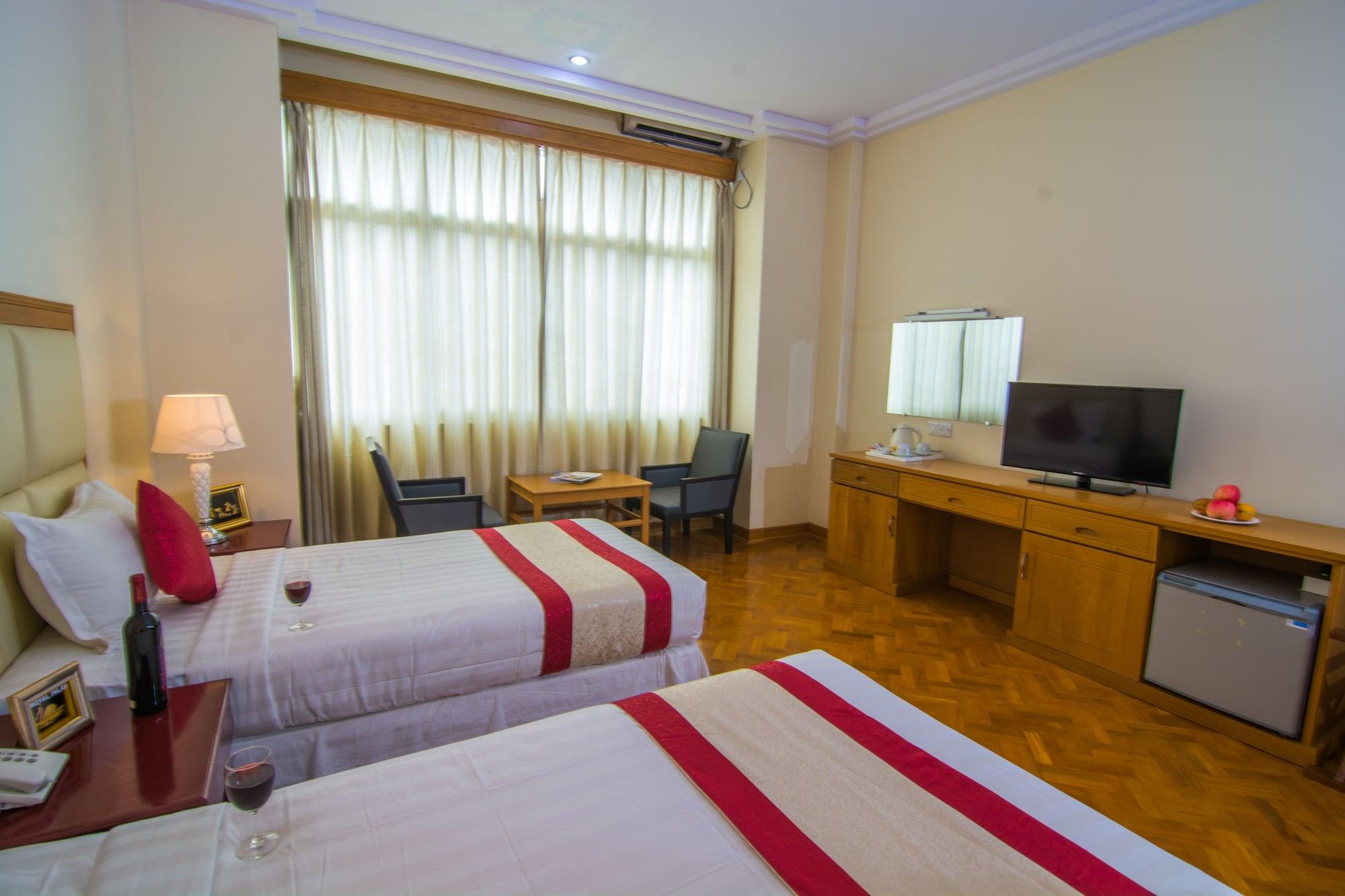 Royal Inlay Hotel Nyaung Shwe Exterior photo