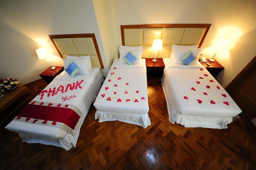 Royal Inlay Hotel Nyaung Shwe Exterior photo